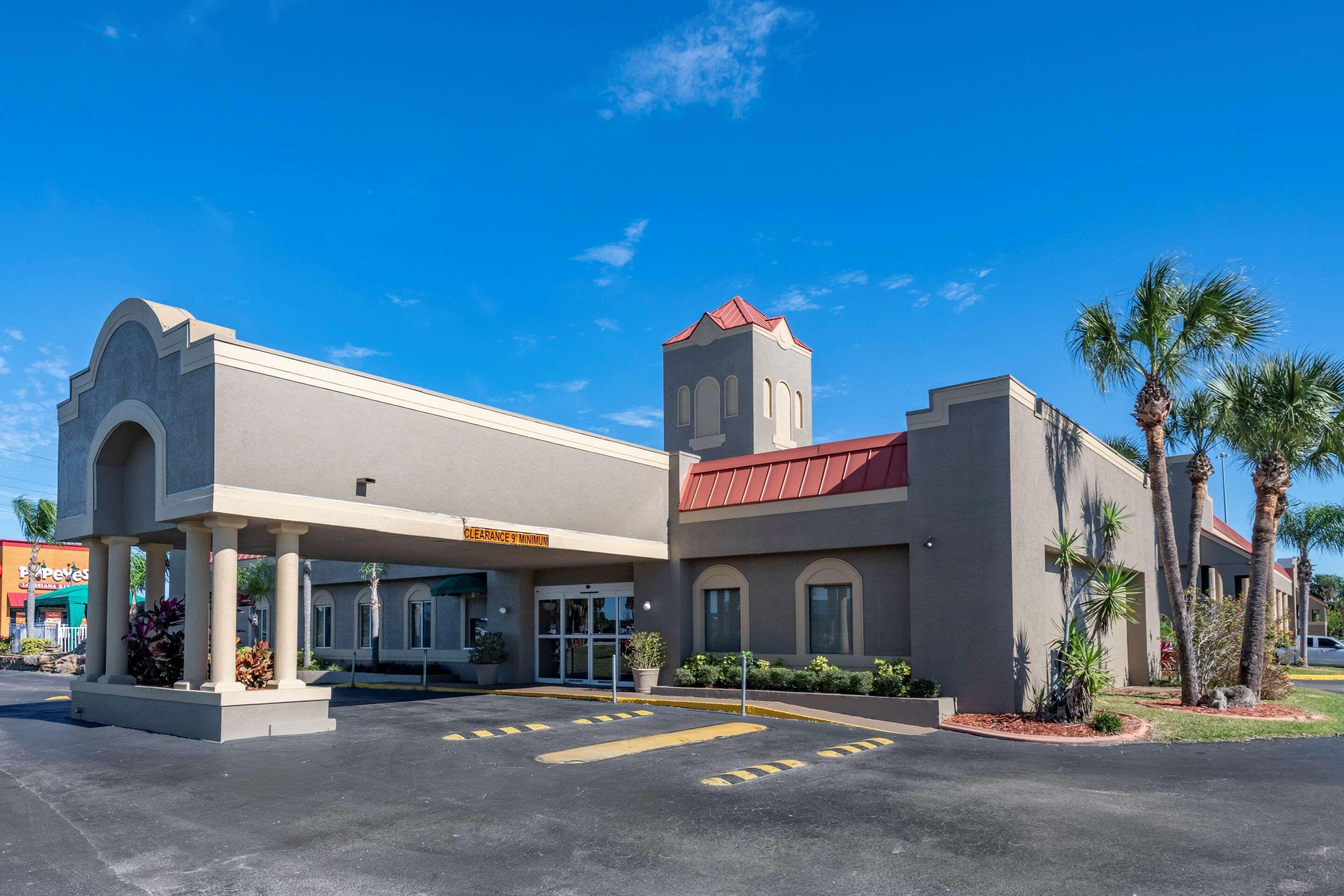 Quality Inn Kennedy Space Center Titusville Exterior photo